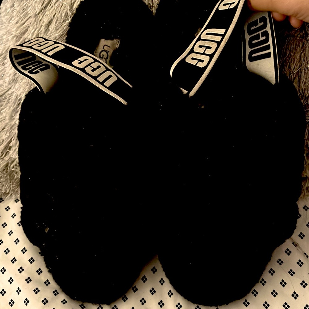 Authentic Ugg Slides